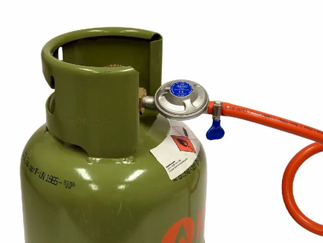 CADAC Universal gas pressure regulator - For universal gas bottles - With 85 cm gas hose