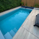 Piscina de polipropileno blanca con escalones rectos - 500 x 300 x 150 cm