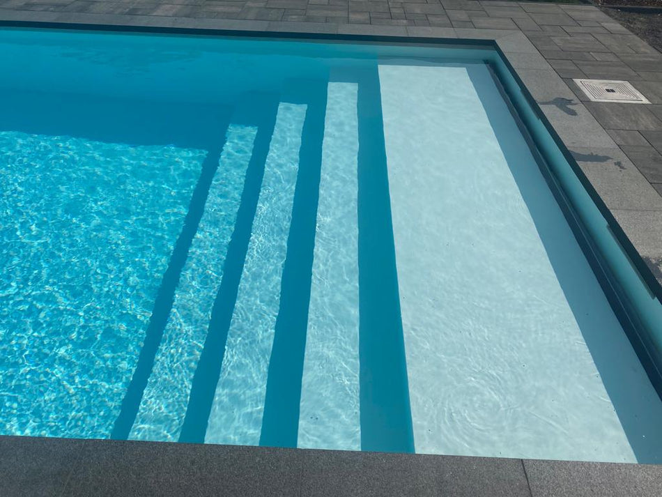 Guscio per piscina BlueFino HDPE-UV grigio chiaro - 800 x 350 x 150 cm (Scale su tutta la larghezza)