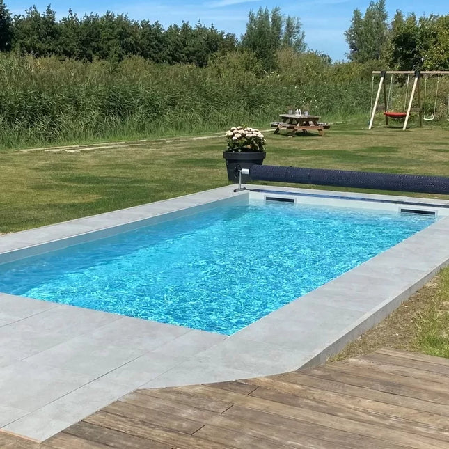 Piscine en polypropylène gris clair avec escalier droit - 700 x 300 x 150 cm