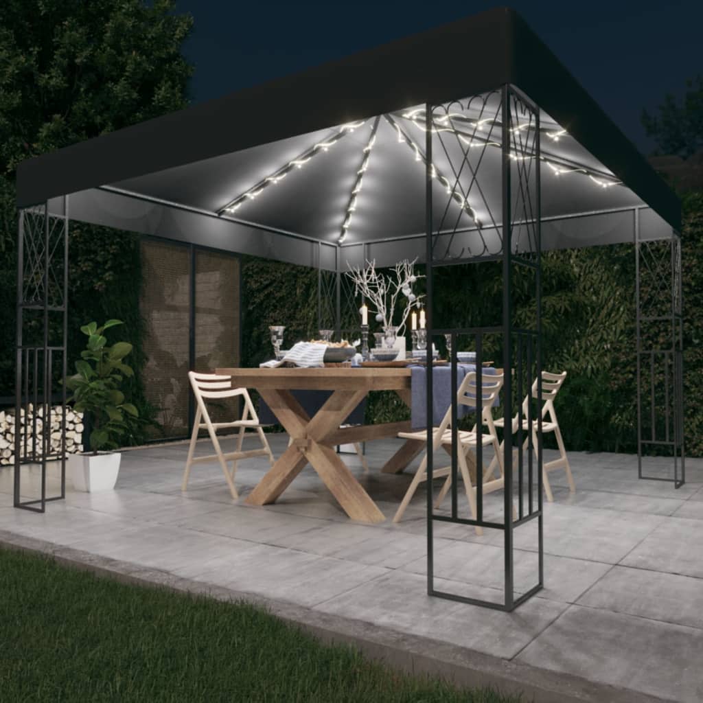 Prieel Met Led-Lichtslinger Stof