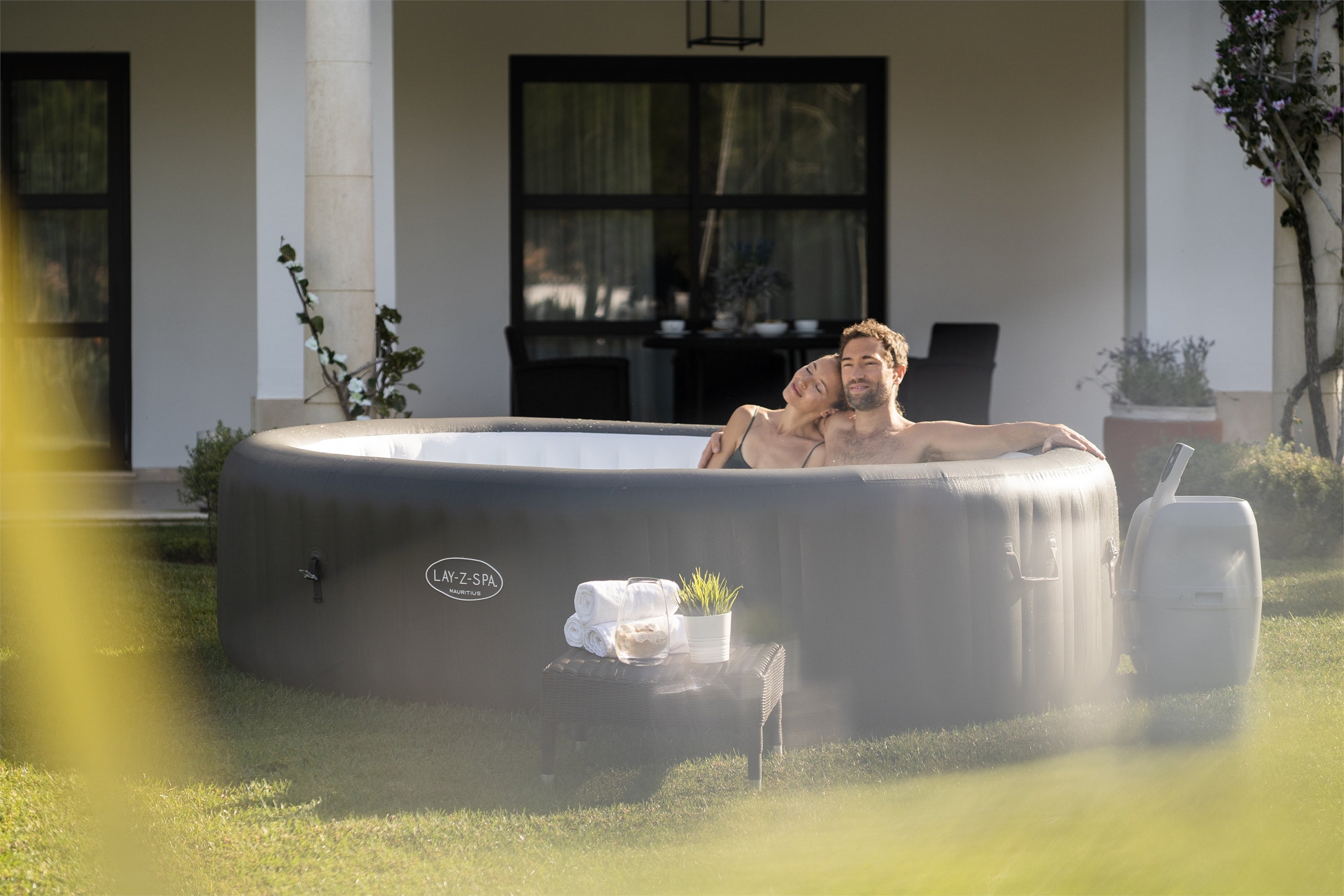 Lay-Z Spa Mauritius AirJet aufblasbares Spa – 7 Personen