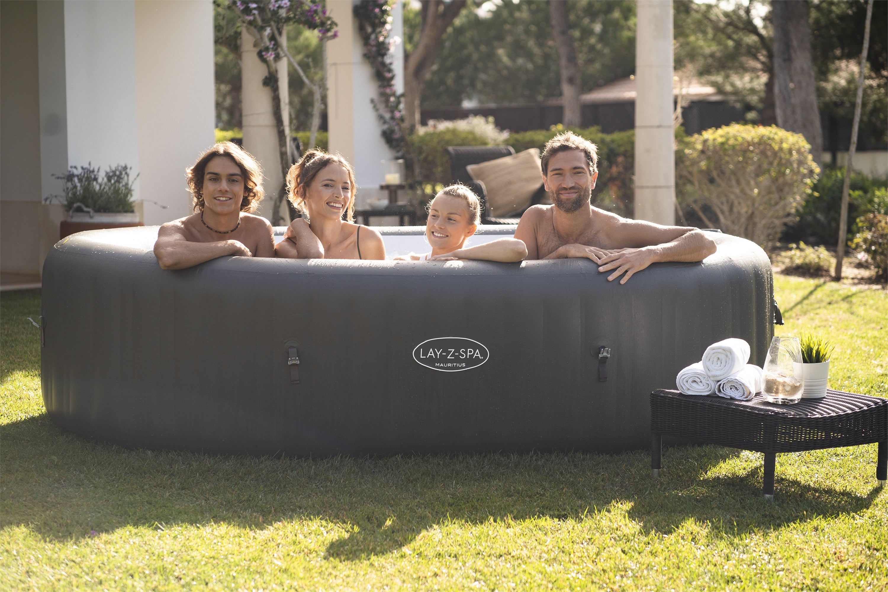 Lay-Z Spa Mauritius AirJet aufblasbares Spa – 7 Personen