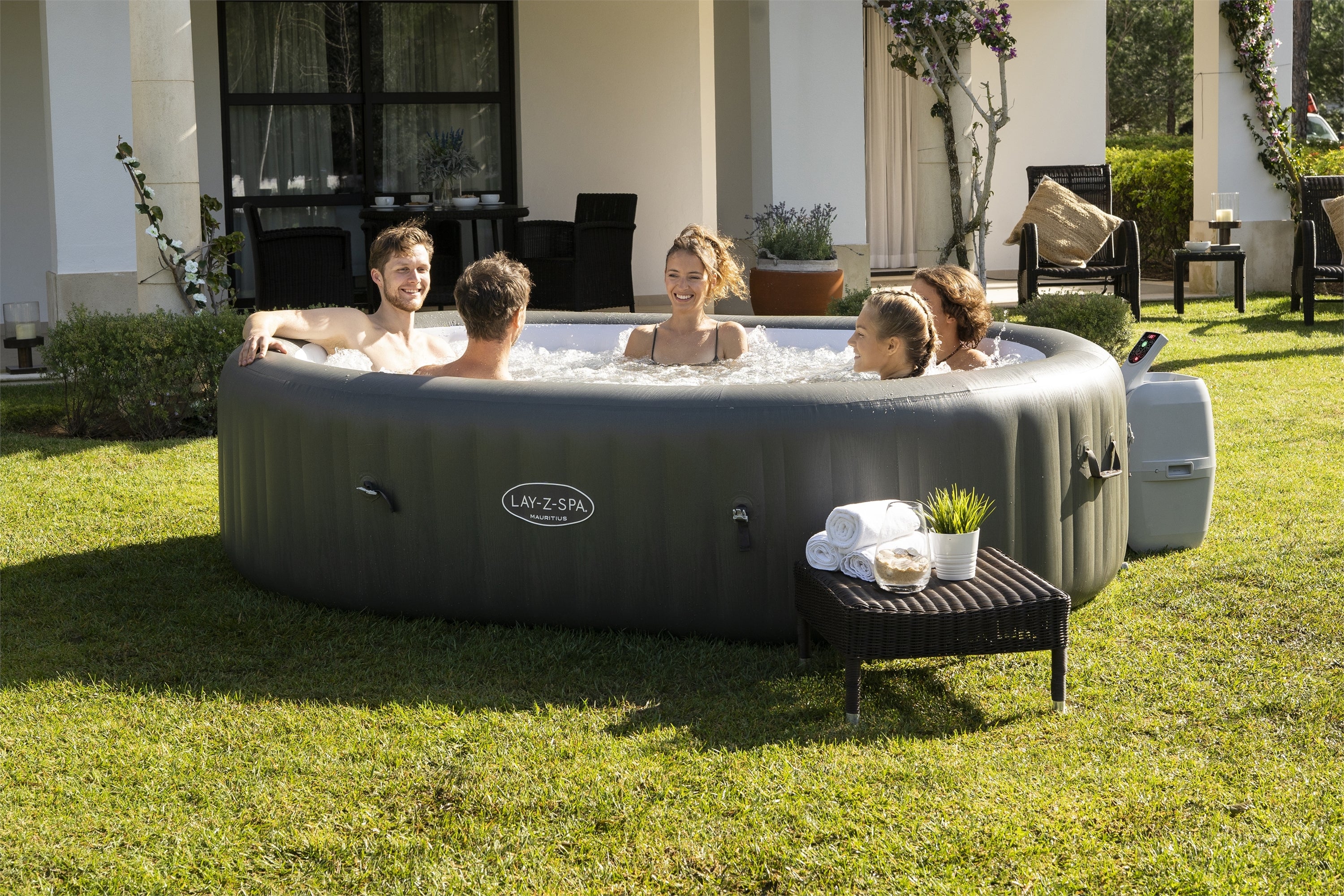 Lay-Z Spa Mauritius AirJet aufblasbares Spa – 7 Personen