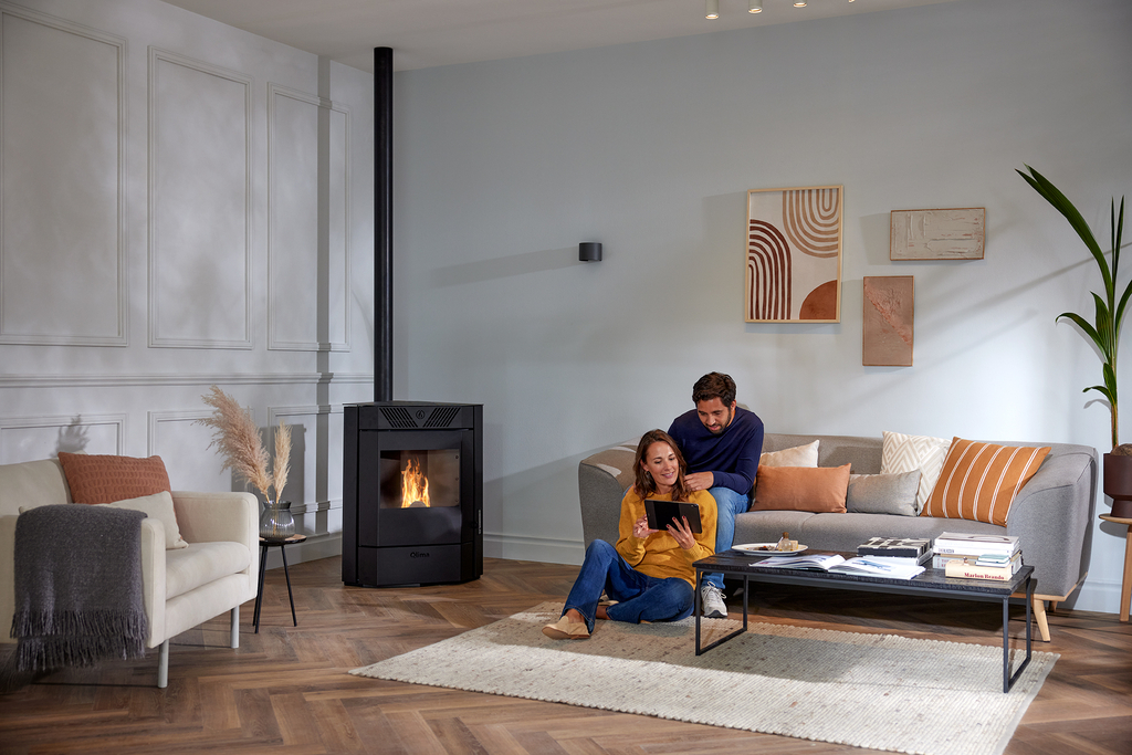 Qlima Pelletkachel Isotta 94 S-Line 9,84 kW – Hoekmodel, Zwart