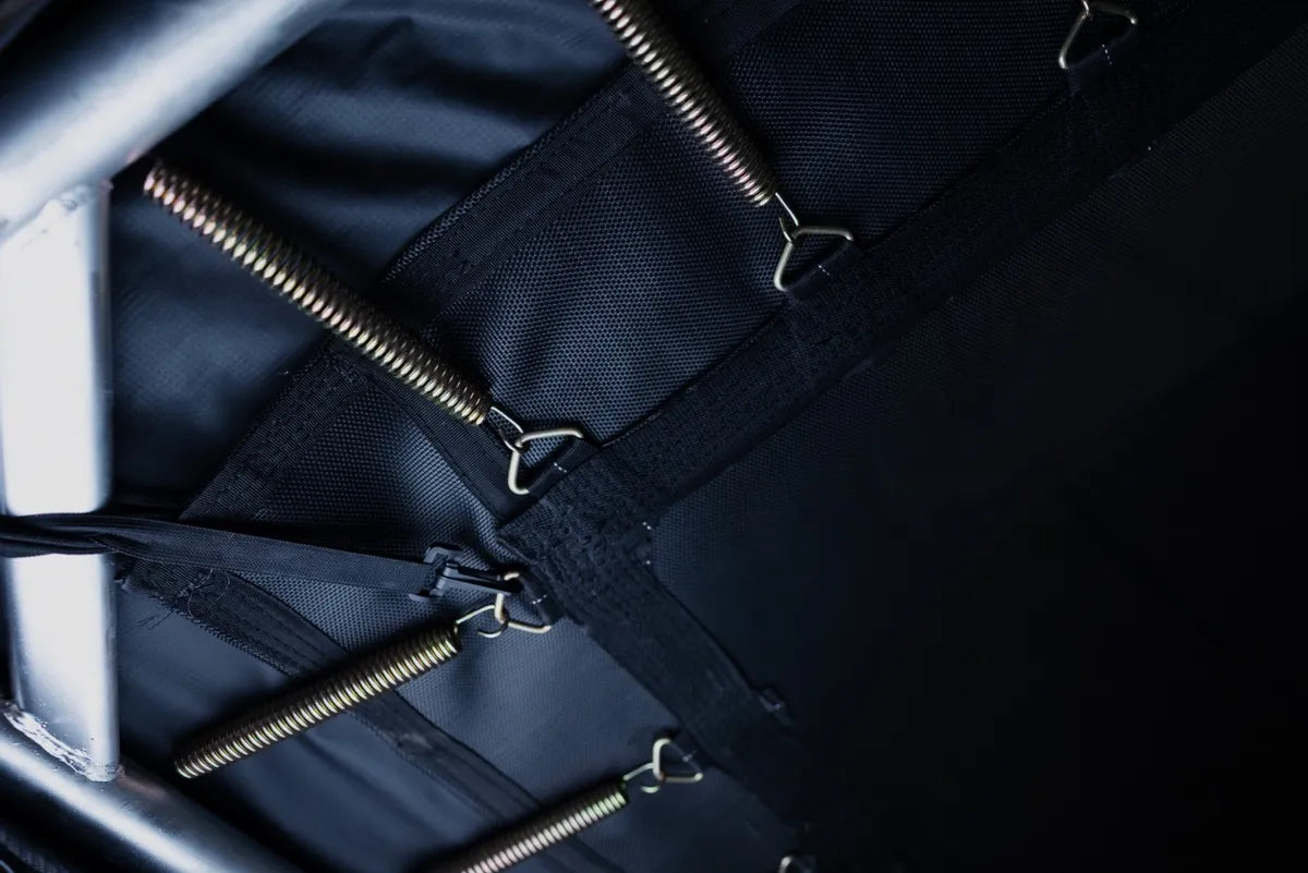 Trampolino urbano BLITS - 366 x 244 cm - Nero