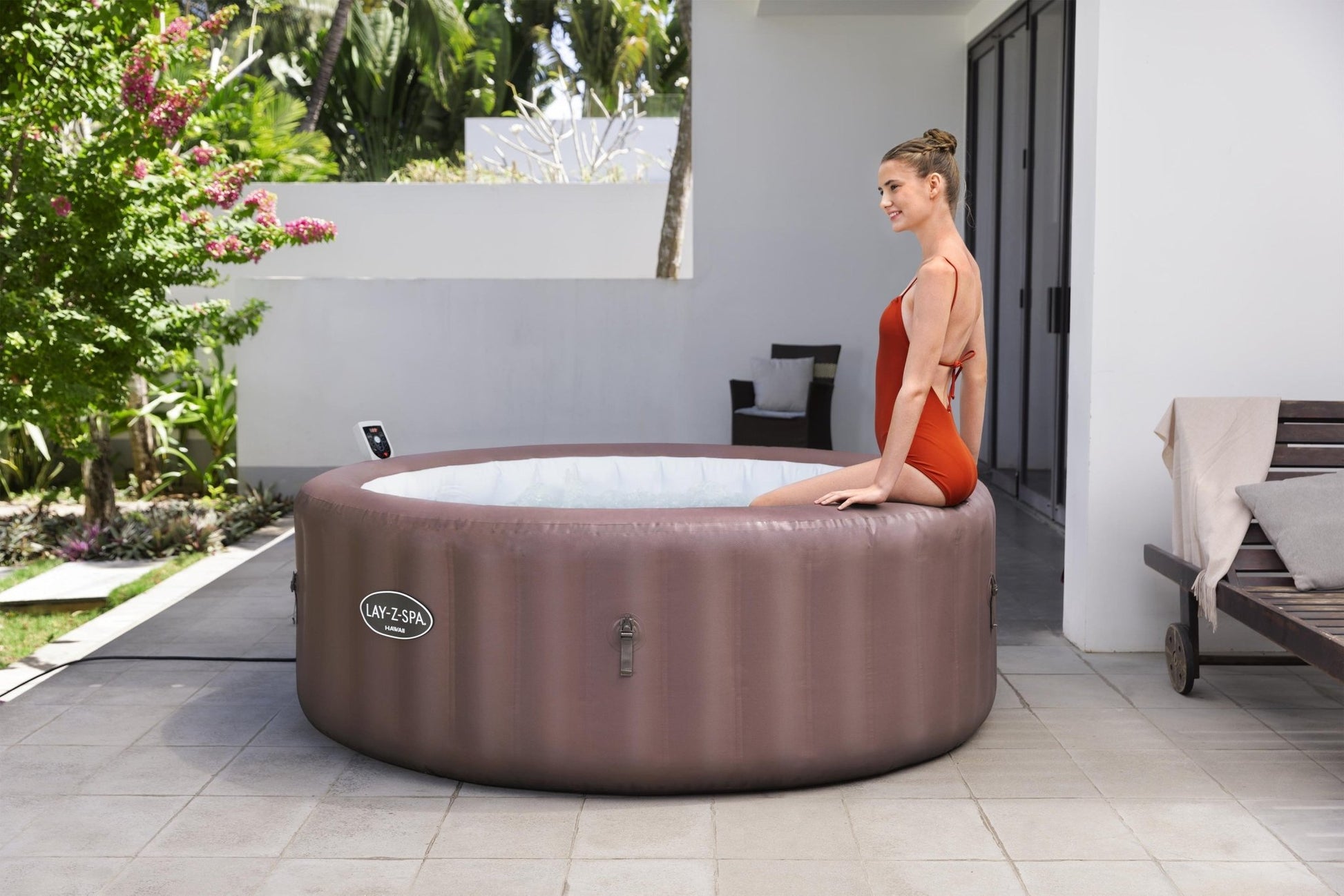 Bestway Lay-Z-Spa Hawaii Energy-Efficient Smart AirJet, 6 persoons - Azzura Pool