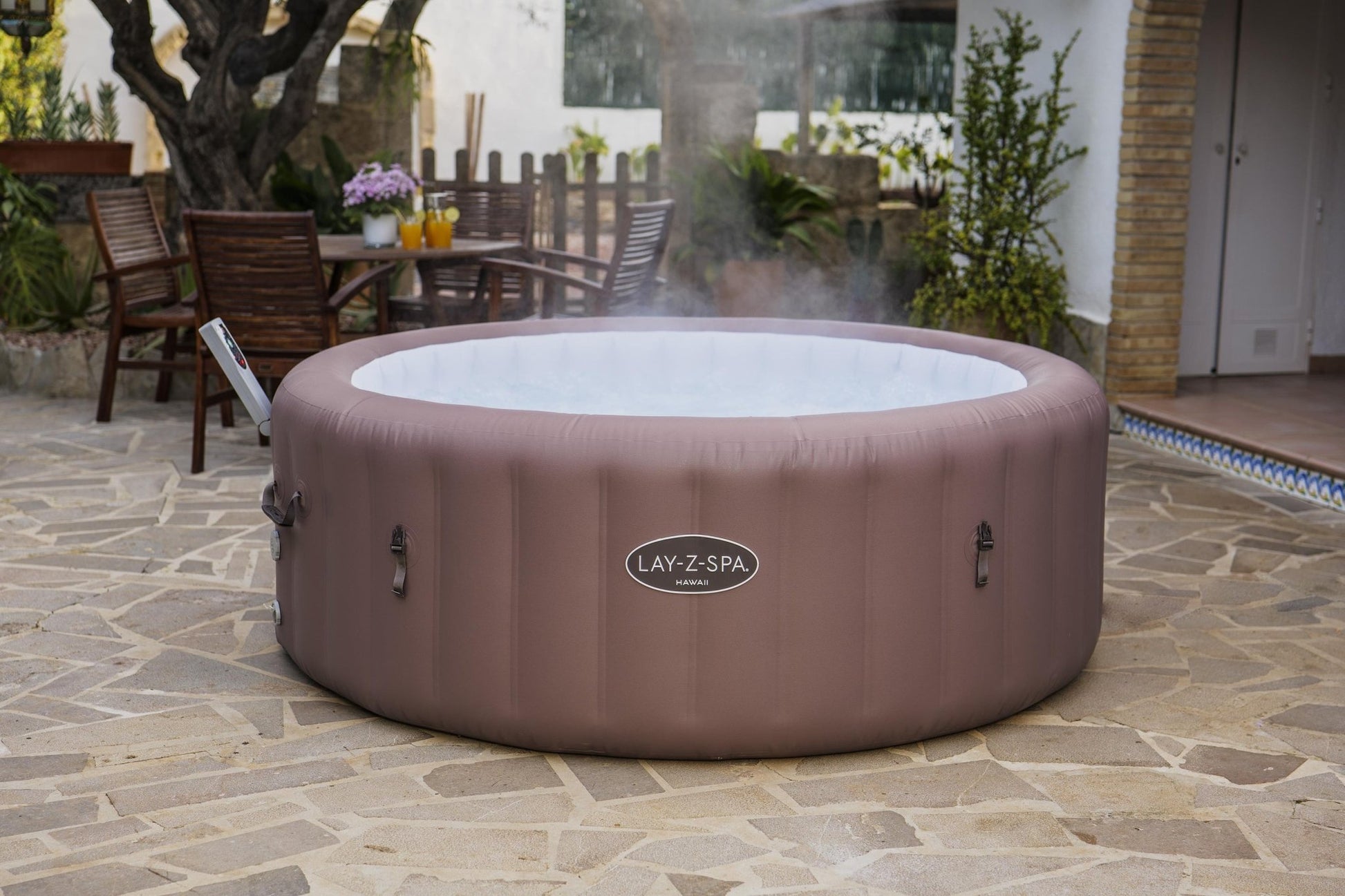 Bestway Lay-Z-Spa Hawaii Energy-Efficient Smart AirJet, 6 persoons - Azzura Pool