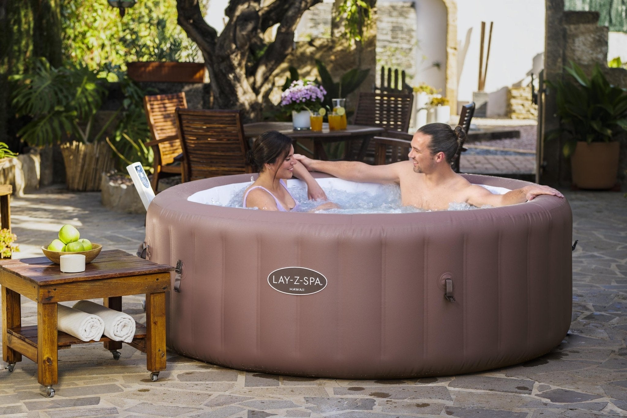 Bestway Lay-Z-Spa Hawaii Energy-Efficient Smart AirJet, 6 persoons - Azzura Pool