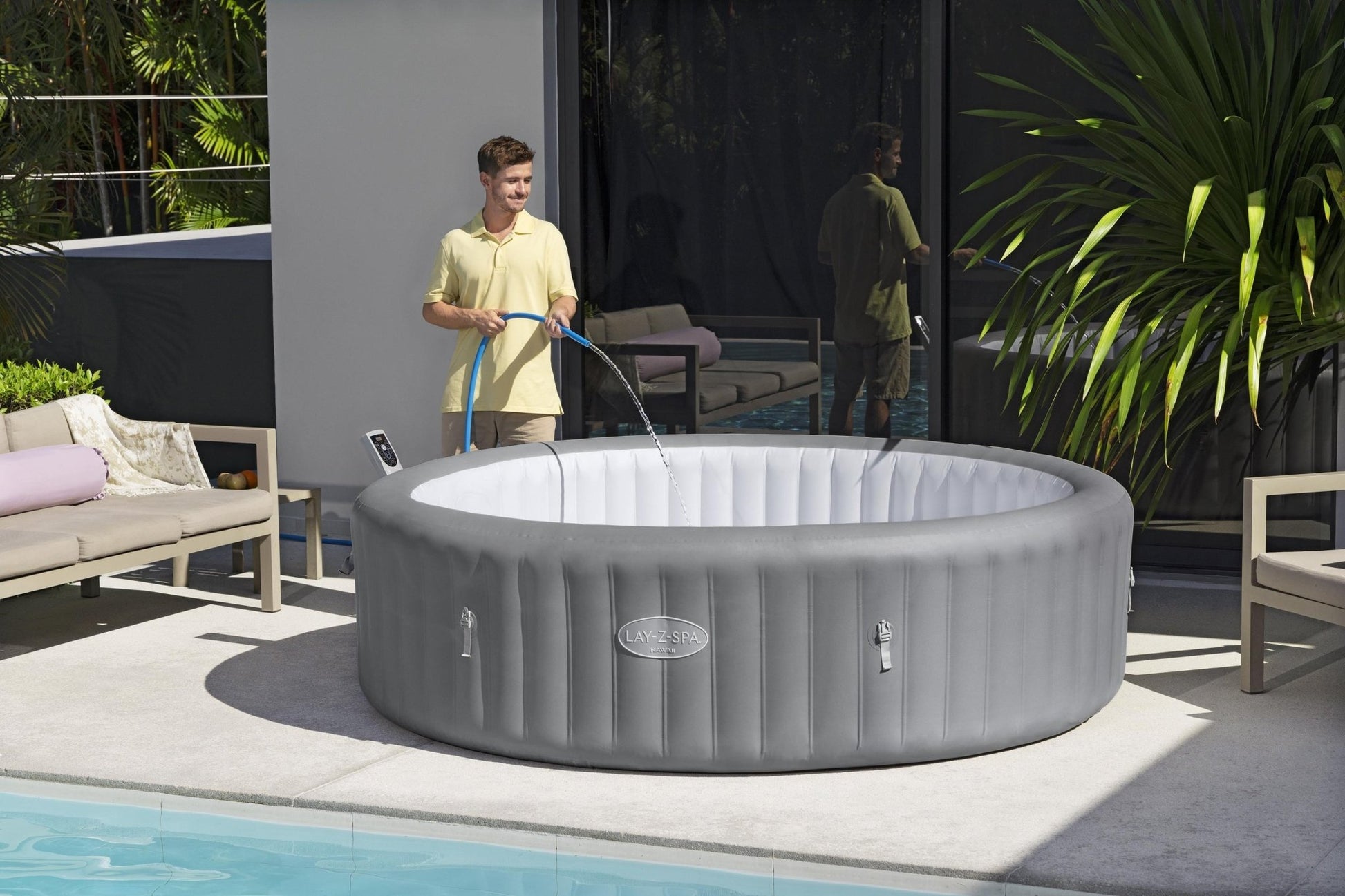 Bestway Lay-Z-Spa Hawaii Energy-Efficient Smart AirJet, 8 persoons - Azzura Pool