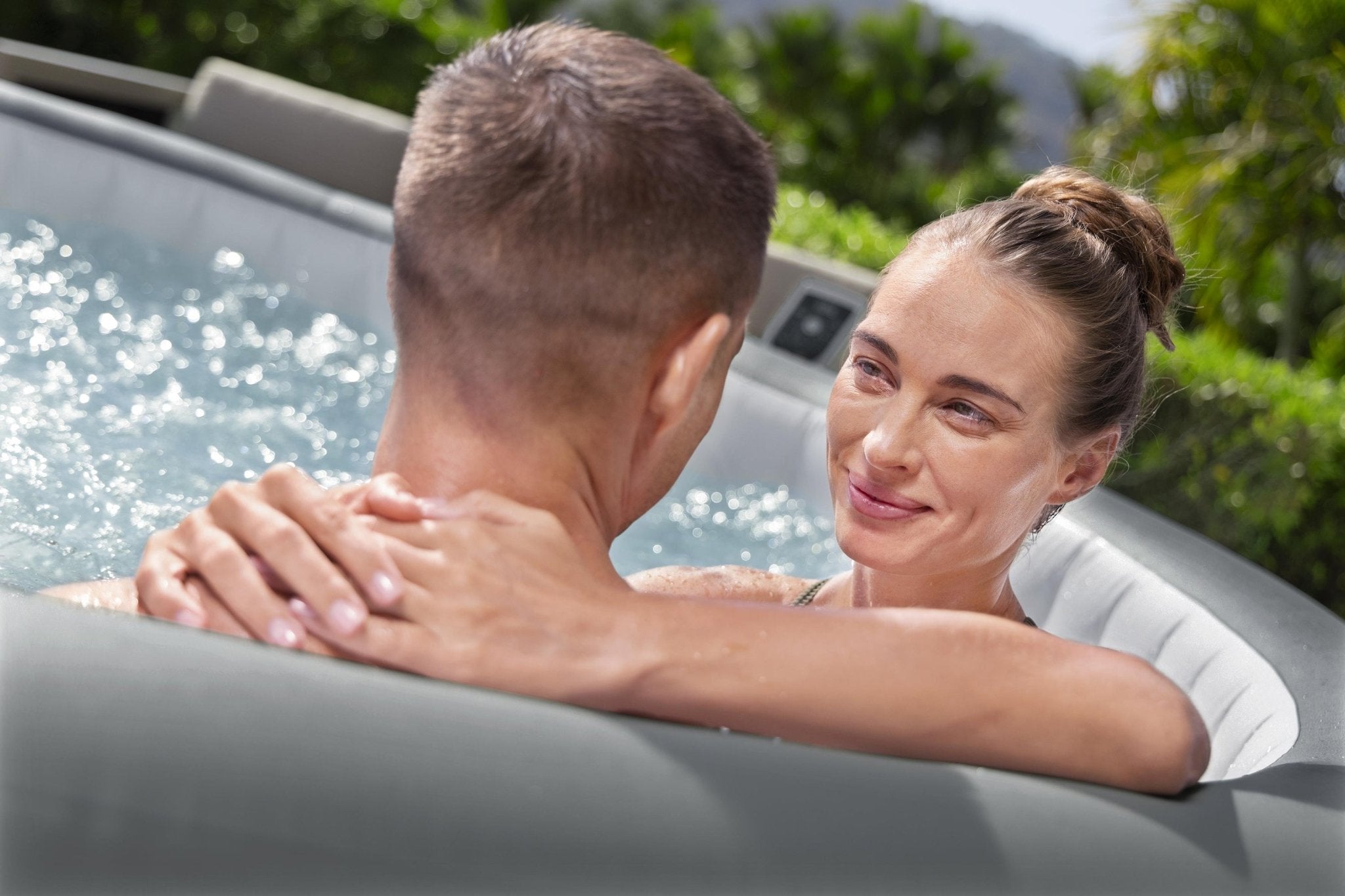 Bestway Lay-Z-Spa Hawaii Energy-Efficient Smart AirJet, 8 persoons - Azzura Pool