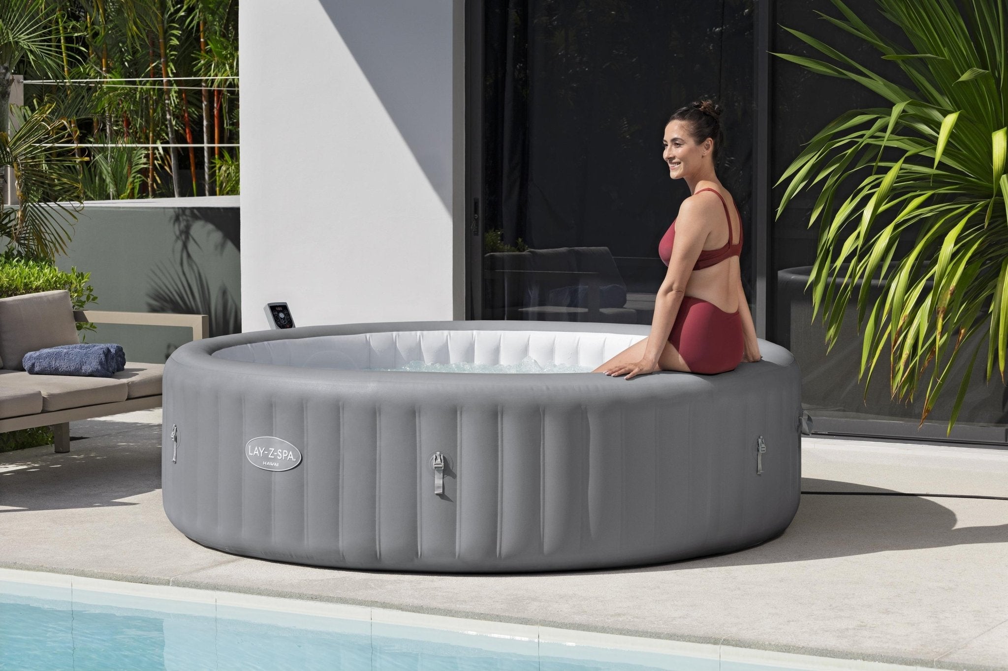 Bestway Lay-Z-Spa Hawaii Energy-Efficient Smart AirJet, 8 persoons - Azzura Pool