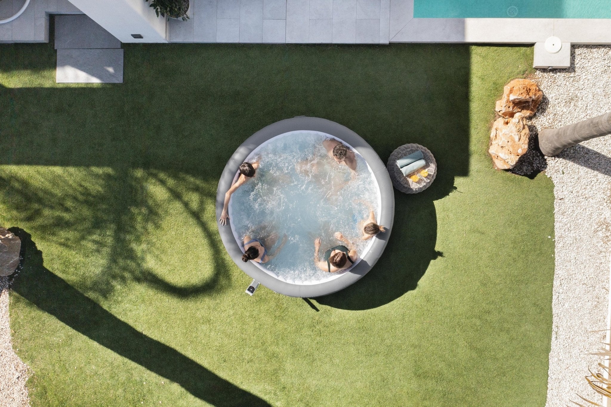 Bestway Lay-Z-Spa Hawaii Energy-Efficient Smart AirJet, 8 persoons - Azzura Pool