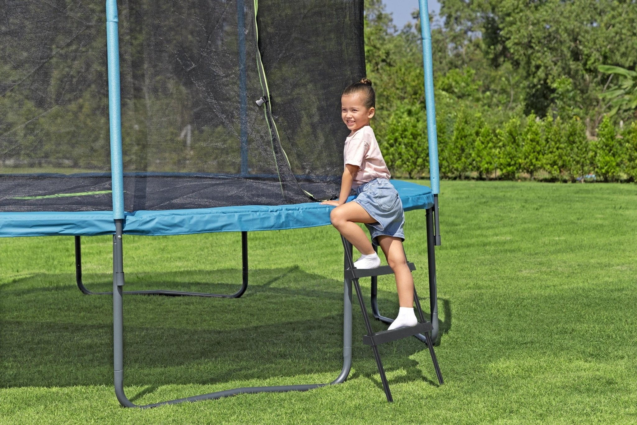 Bestway Xtreme Air Trampoline 366 cm x 278 cm - Azzura Pool