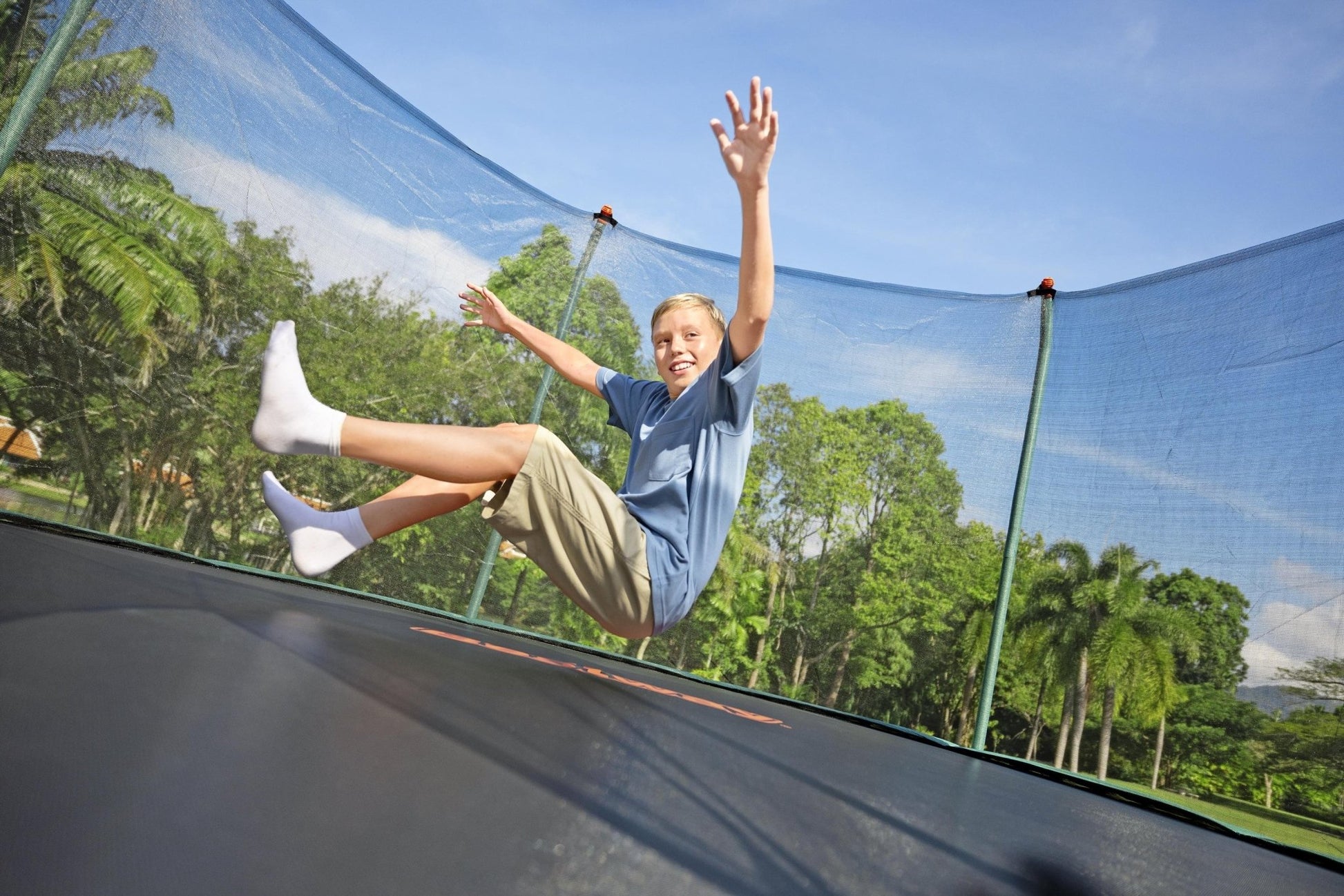 Bestway Xtreme Air Trampoline 427 cm x 286 cm - Azzura Pool