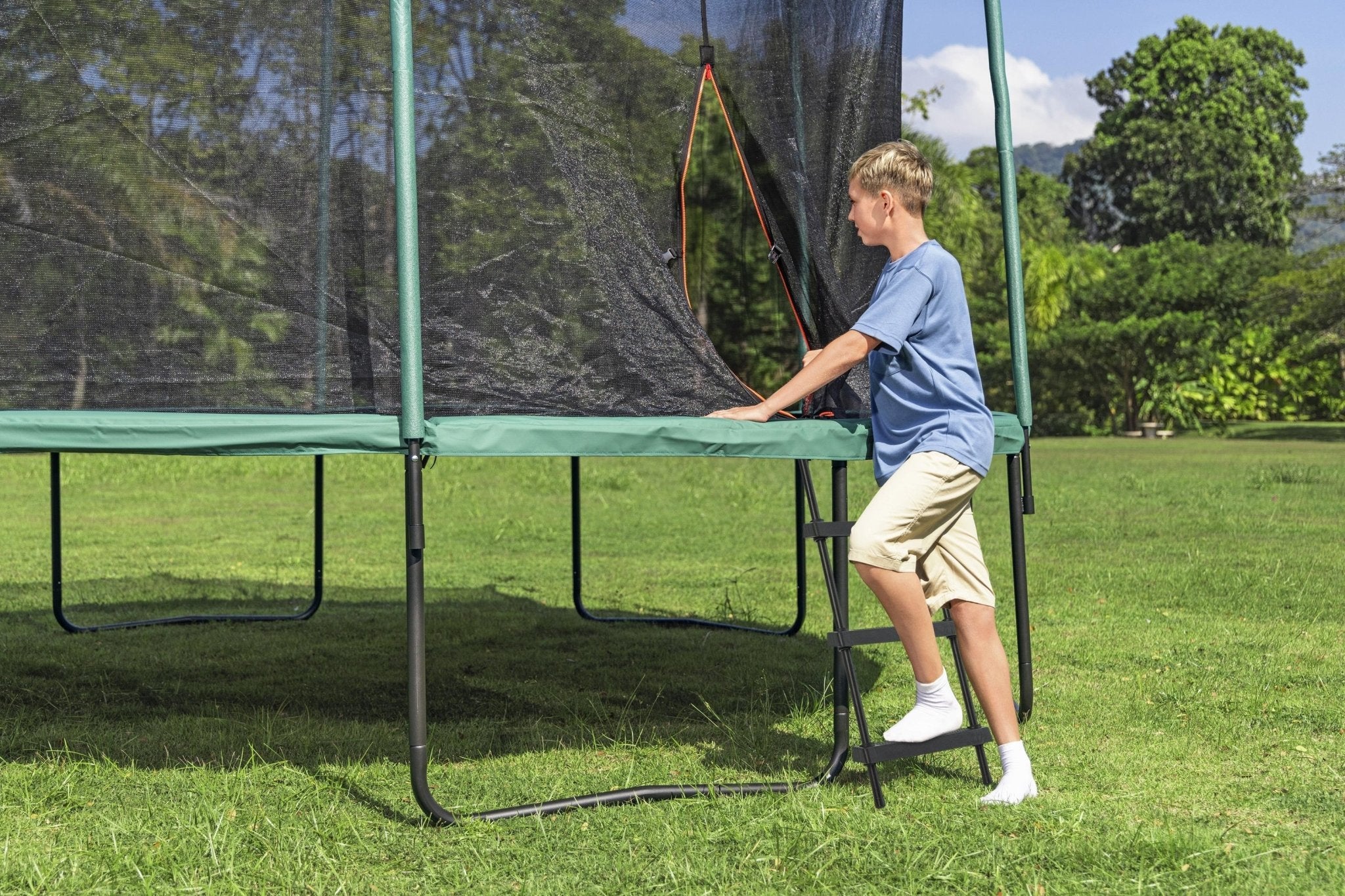 Bestway Xtreme Air Trampoline 427 cm x 286 cm - Azzura Pool