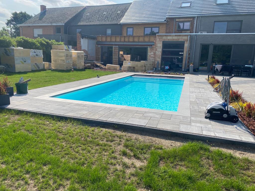 BlueFino polypropyleen zwembad met romeinse trap lichtgrijs - 800 x 350 x 150 cm - Azzura Pool
