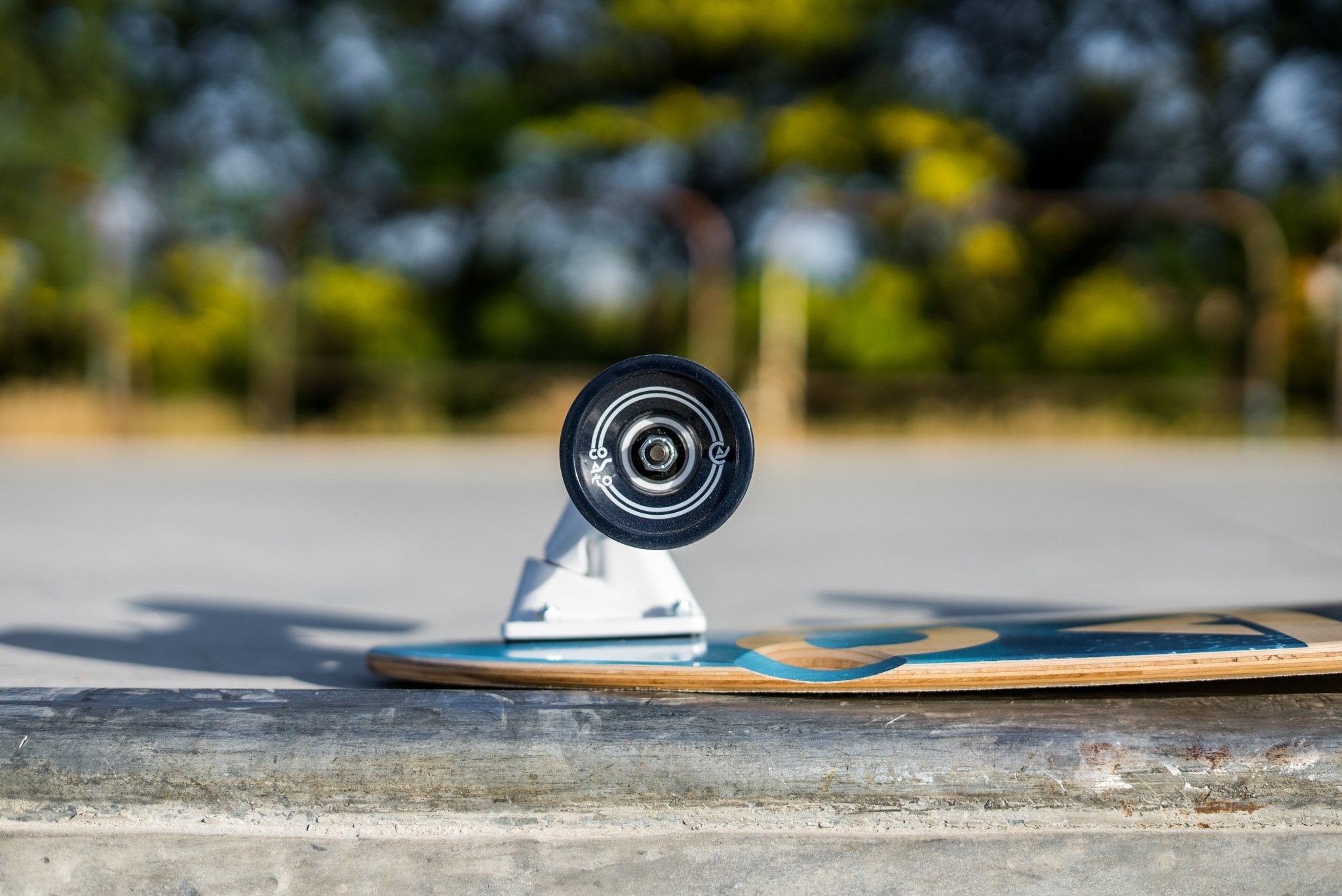 Coasto Sirius 32" Surfskate - Azzura Pool