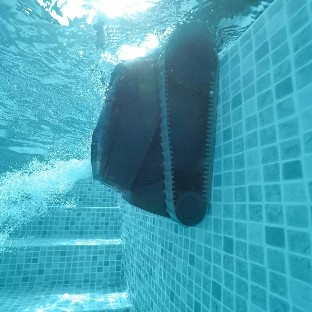 Dolphin Liberty 200 zwembadrobot - Azzura Pool
