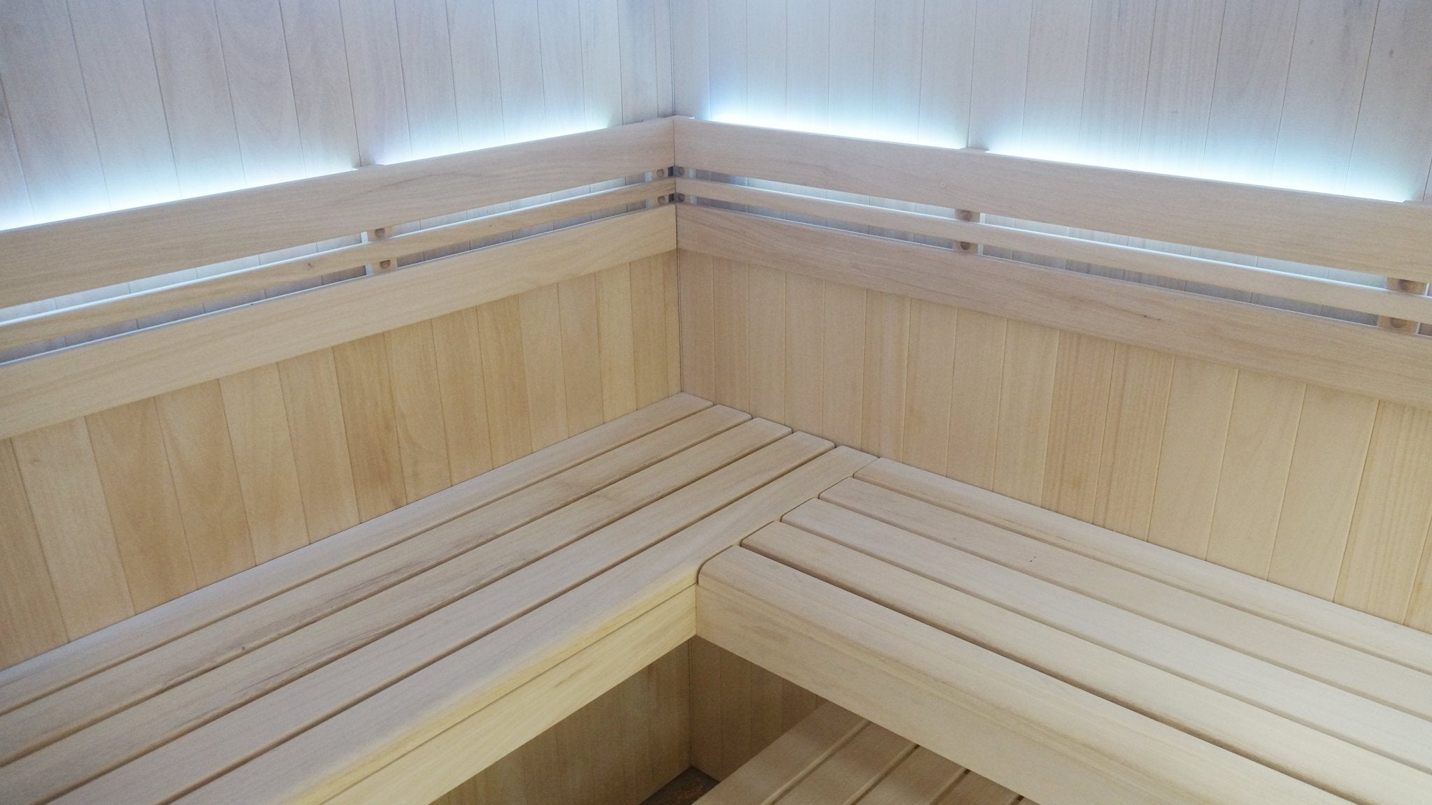 Interline Royal Deluxe Sauna - Azzura Pool