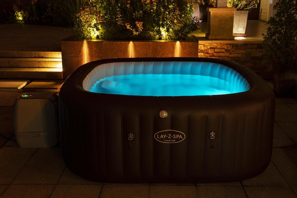 Lay-Z-Spa Maldives Hydrojet Pro, 7 persoons - Azzura Pool