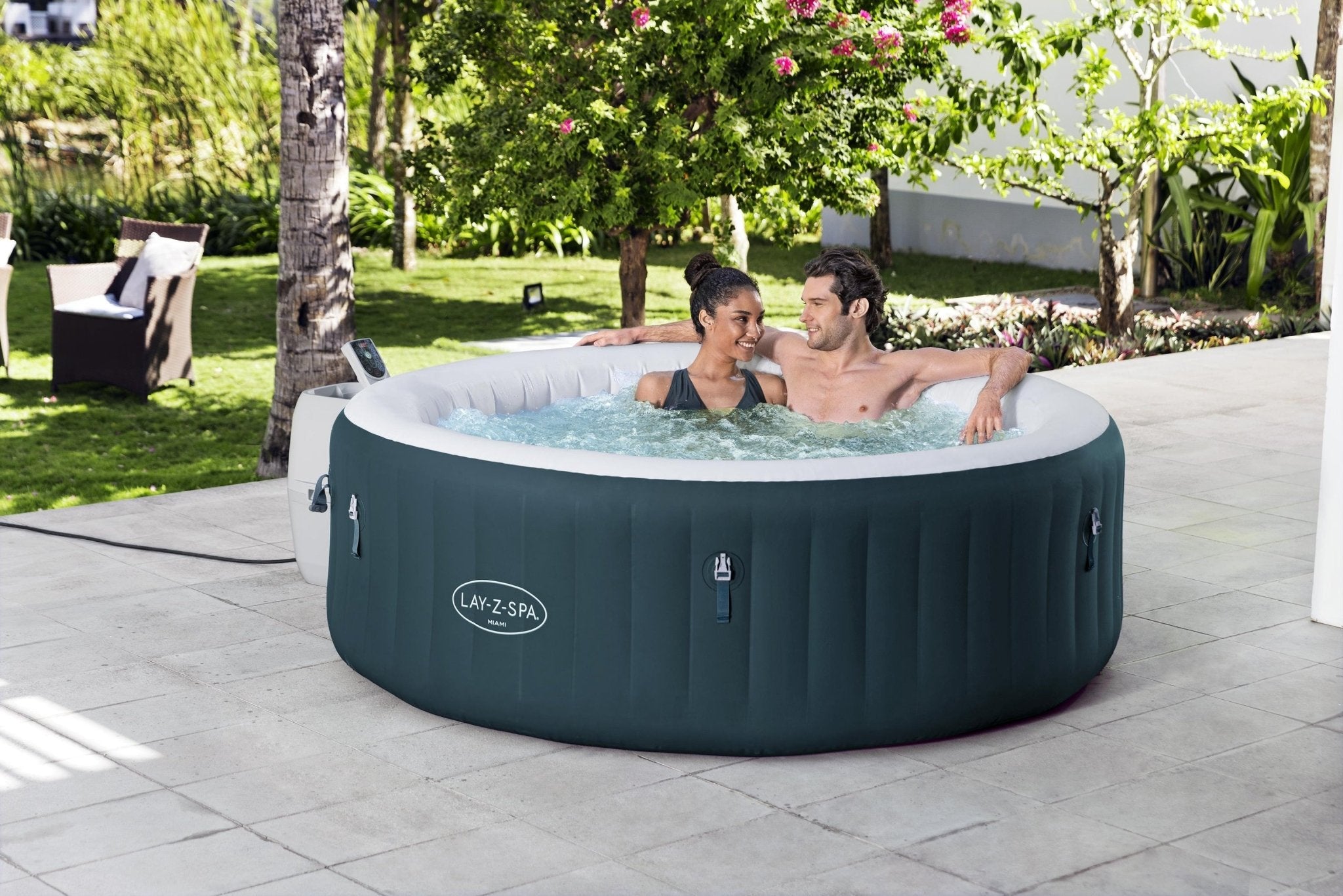 Lay-Z Spa Miami EnergySense Airjet opblaasbare spa - 6 persoons - Azzura Pool