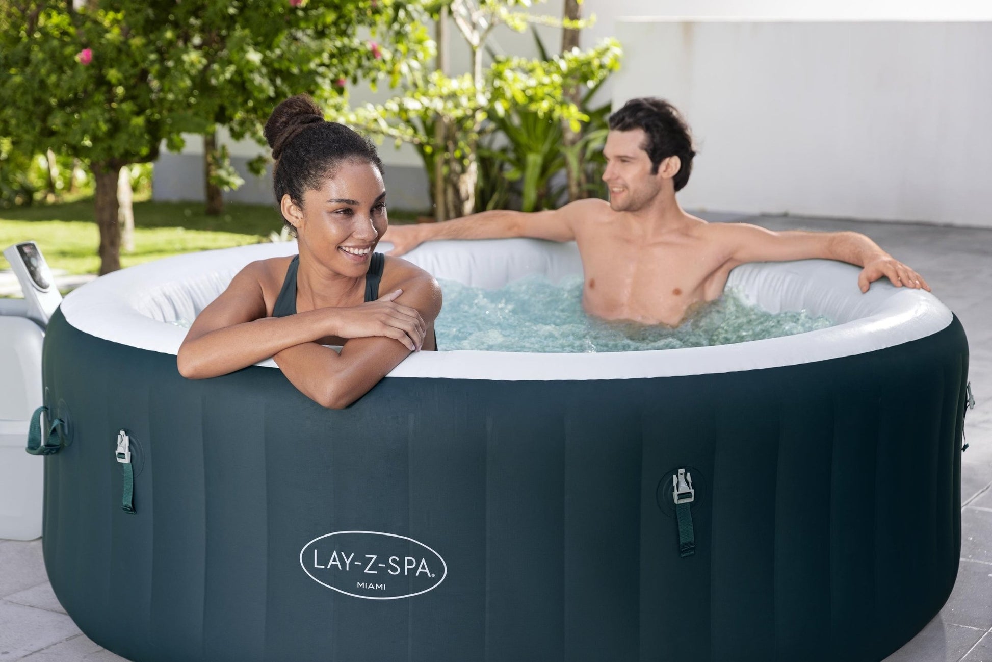 Lay-Z Spa Miami EnergySense Airjet opblaasbare spa - 6 persoons - Azzura Pool