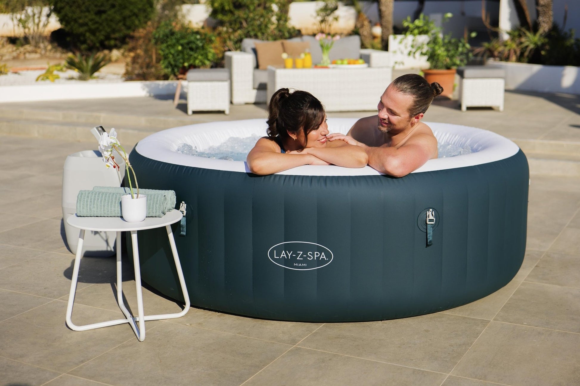 Lay-Z Spa Miami EnergySense Airjet opblaasbare spa - 6 persoons - Azzura Pool