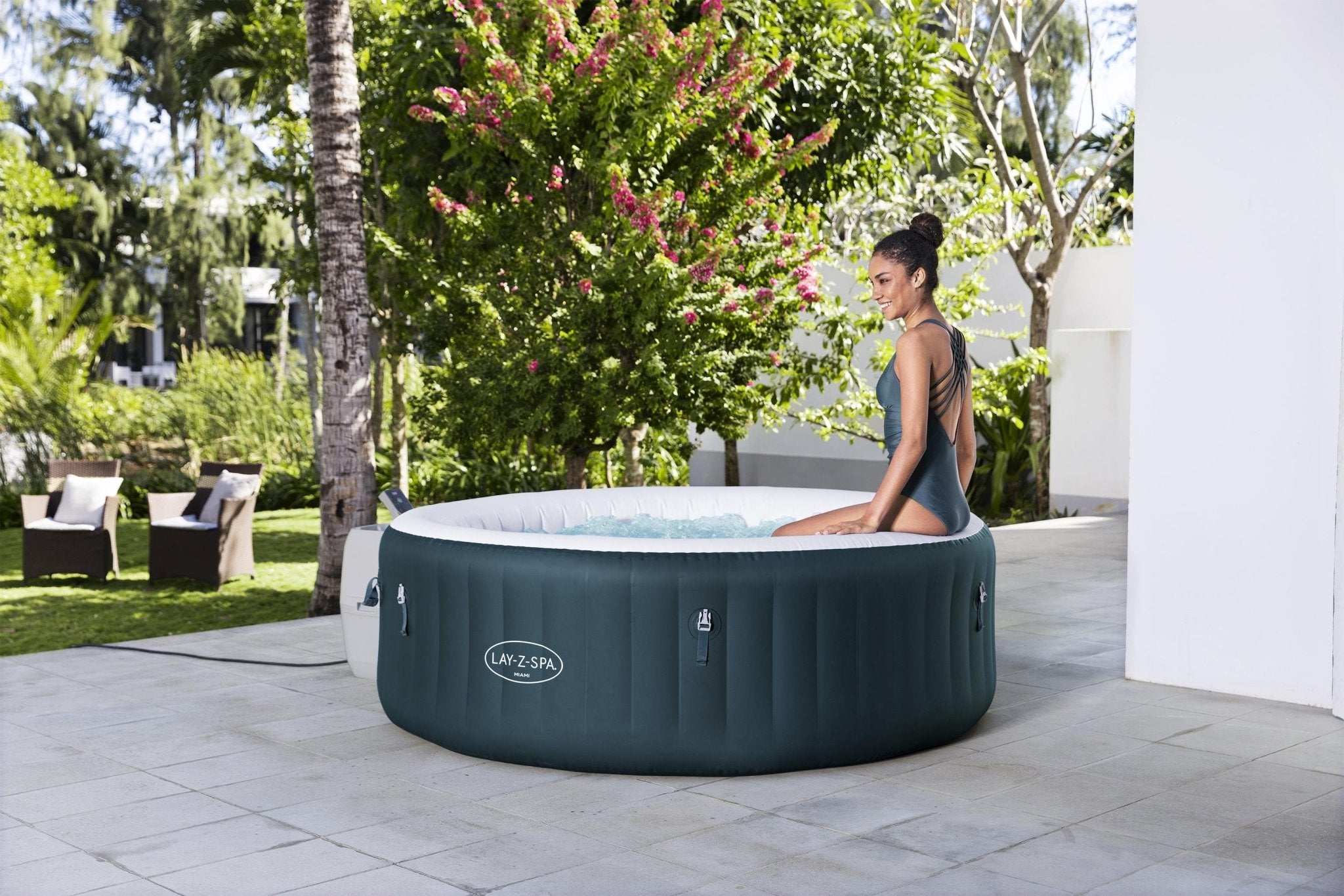 Lay-Z Spa Miami EnergySense Airjet opblaasbare spa - 6 persoons - Azzura Pool