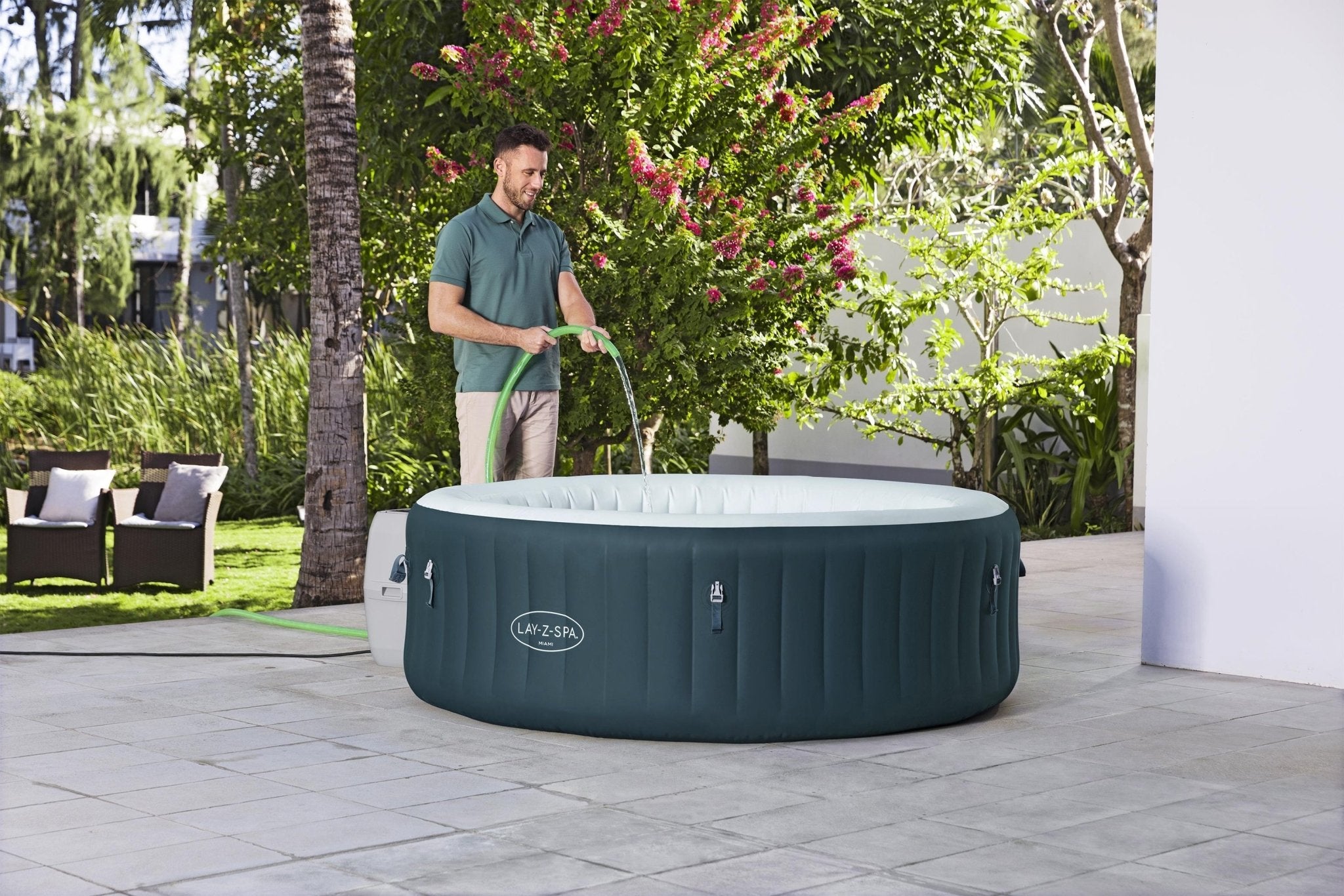 Lay-Z Spa Miami EnergySense Airjet opblaasbare spa - 6 persoons - Azzura Pool
