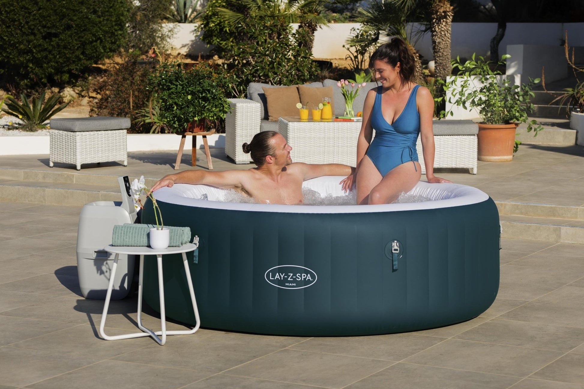 Lay-Z Spa Miami EnergySense Airjet opblaasbare spa - 6 persoons - Azzura Pool