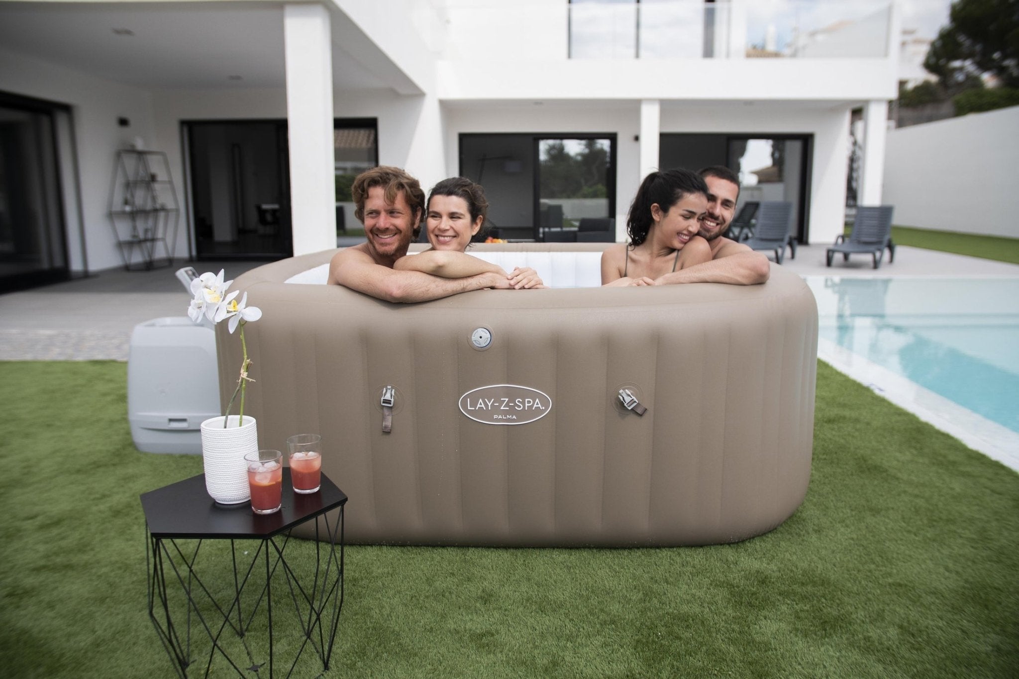 Lay-Z Spa Palma EnergySense Smart Hydrojet Pro opblaasbare spa - 7 persoons - Azzura Pool