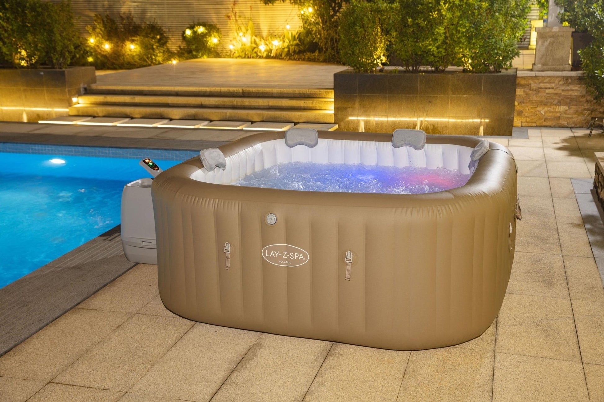 Lay-Z Spa Palma EnergySense Smart Hydrojet Pro opblaasbare spa - 7 persoons - Azzura Pool