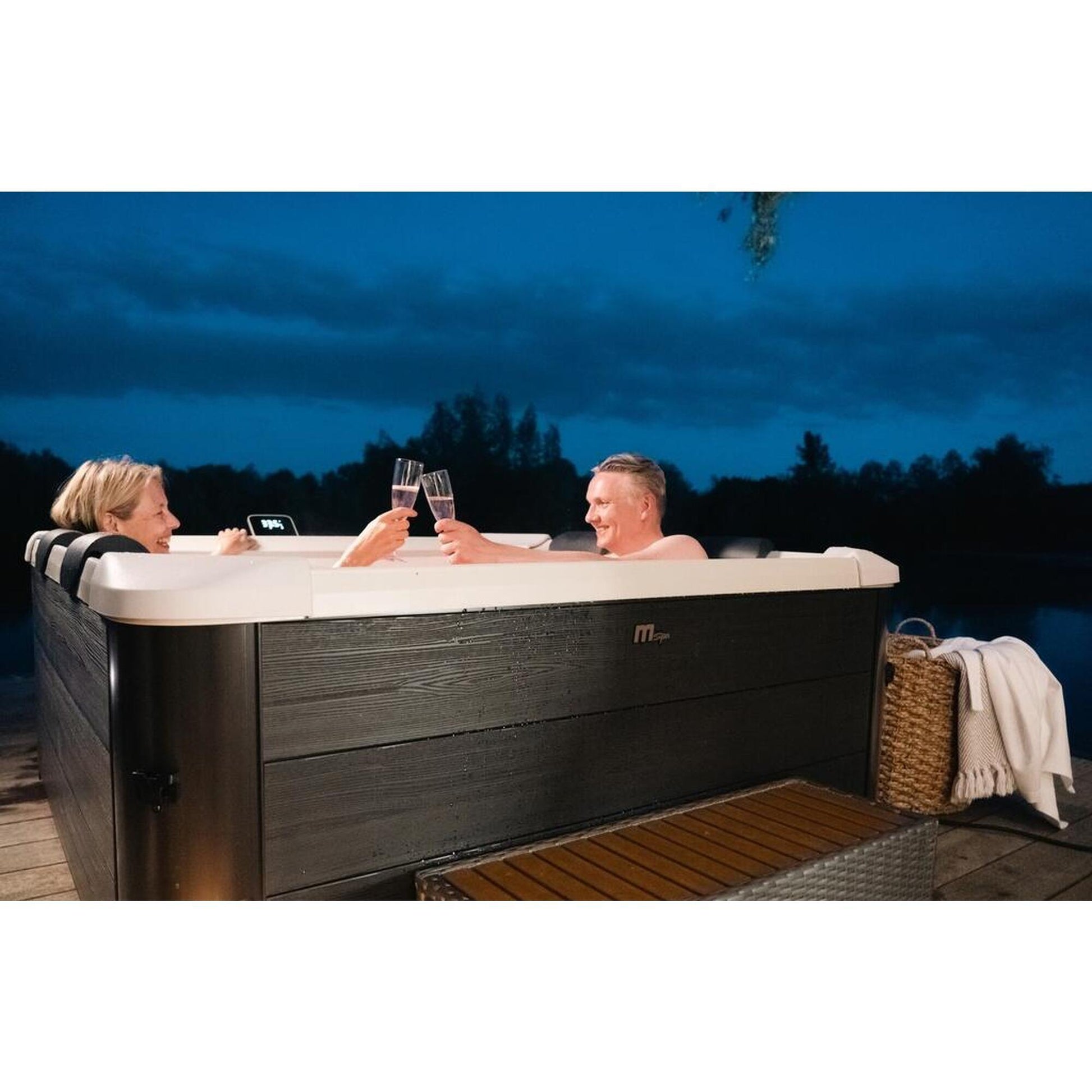 MSpa Oslo Plus frame spa - 6 persoons - Azzura Pool