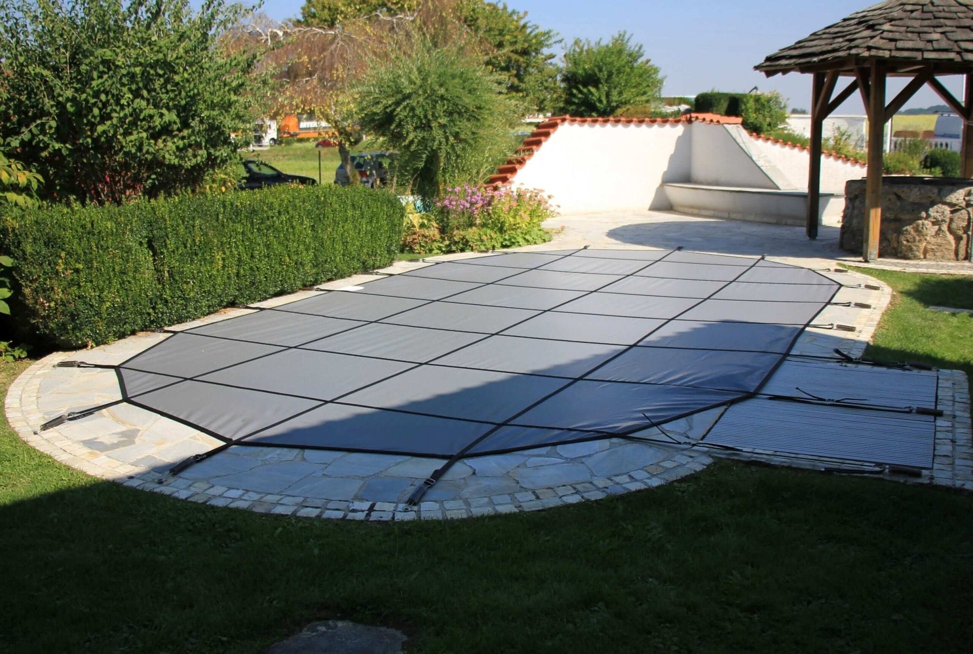 Veiligheid Winterzeil Grijs voor een ovaal zwembad 1385 cm x 600 cm - Azzura Pool