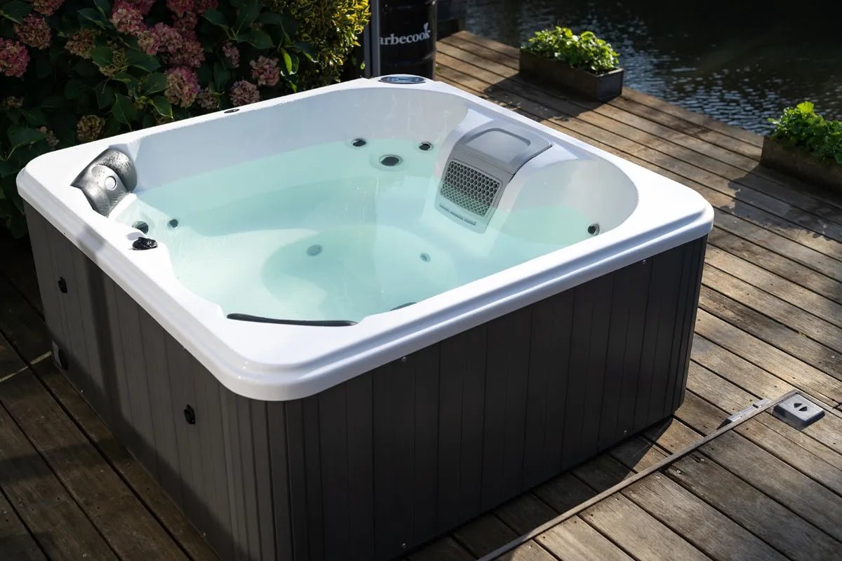 W'eau Skye spa - 4 persoons - Azzura Pool