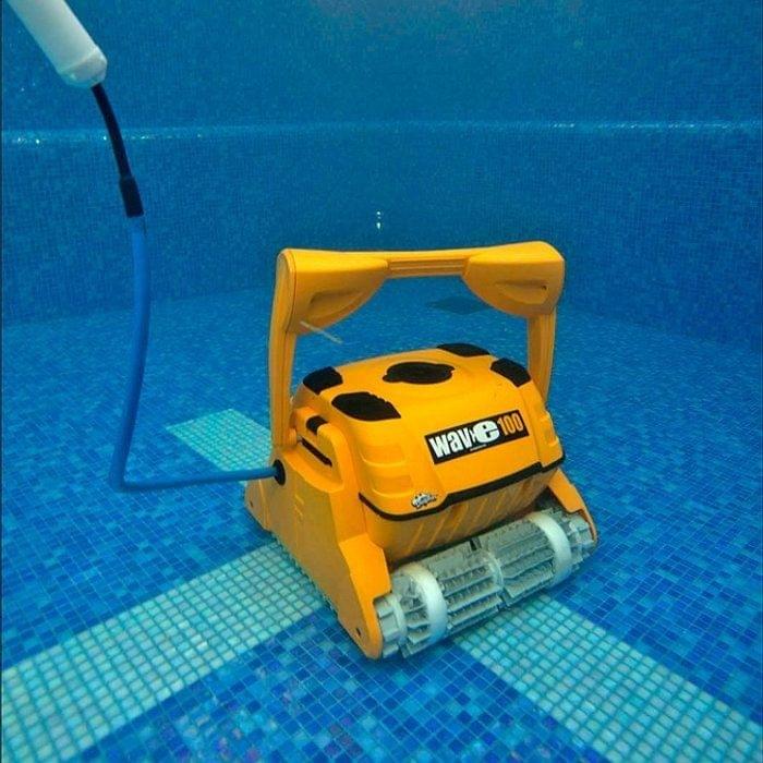 Dolphin Wave 100 zwembadrobot - Azzura Pool
