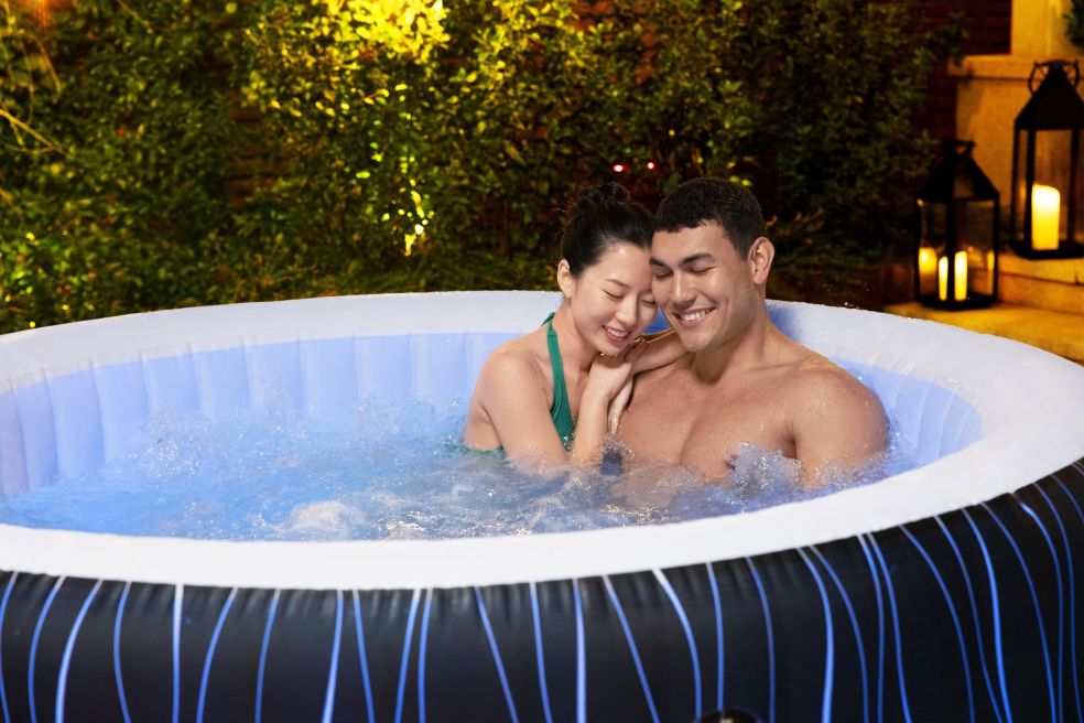 Lay-Z Spa Hollywood Airjet opblaasbare spa - 6 persoons - Azzura Pool