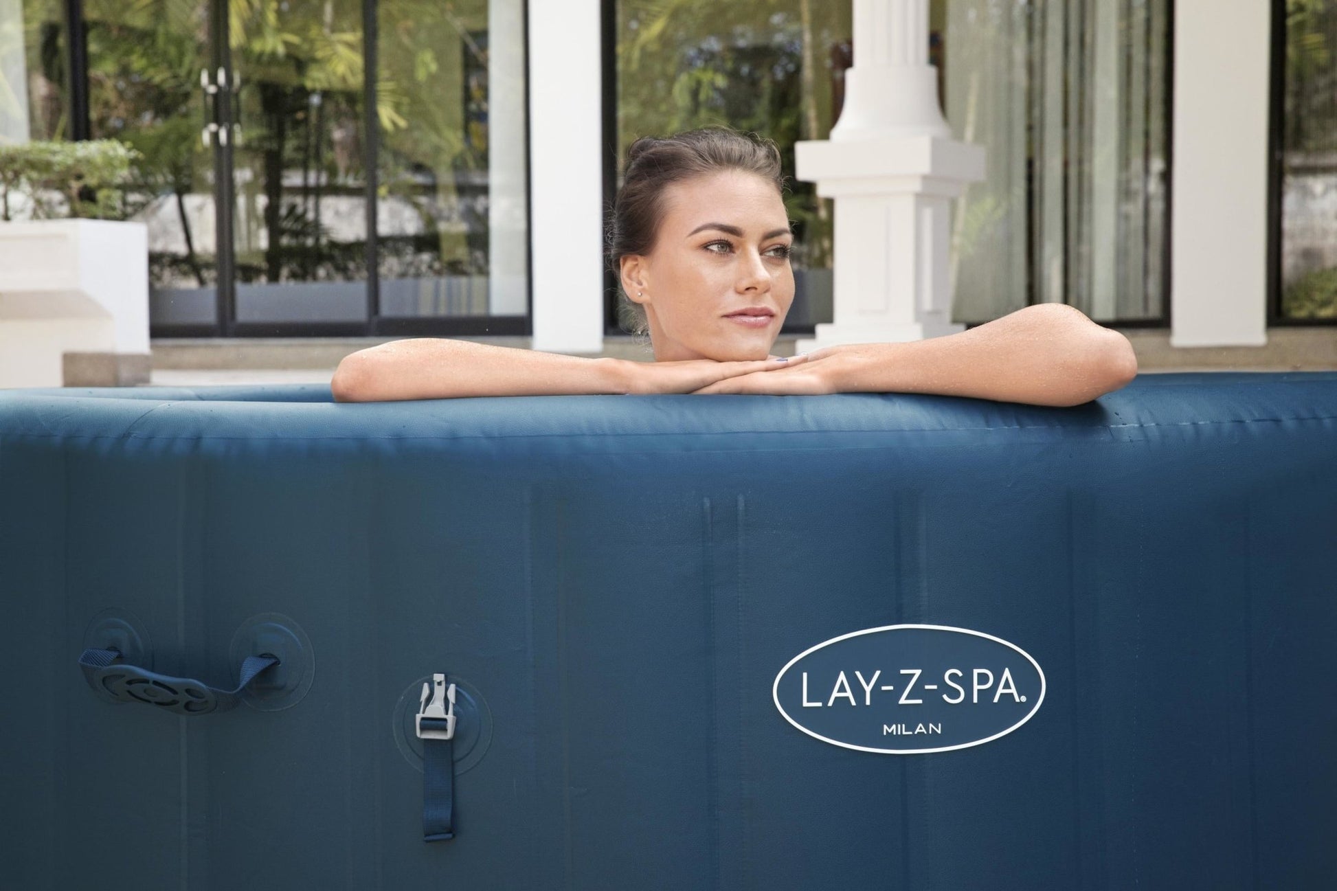 Lay-Z Spa Milan AirJet Plus opblaasbare spa - 6 persoons - Azzura Pool