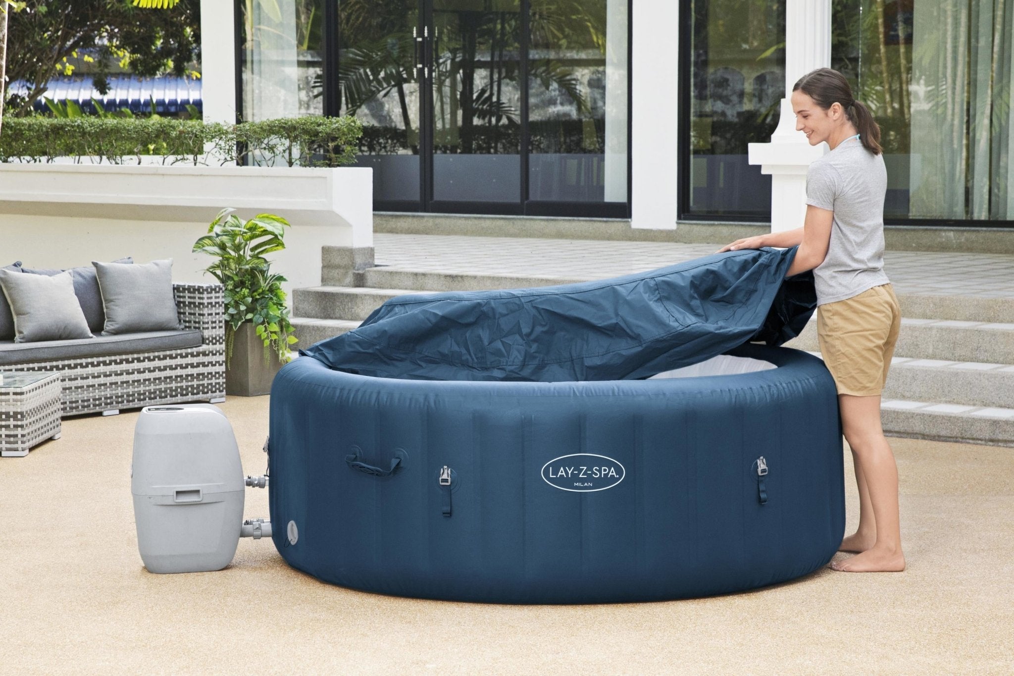 Lay-Z Spa Milan AirJet Plus opblaasbare spa - 6 persoons - Azzura Pool