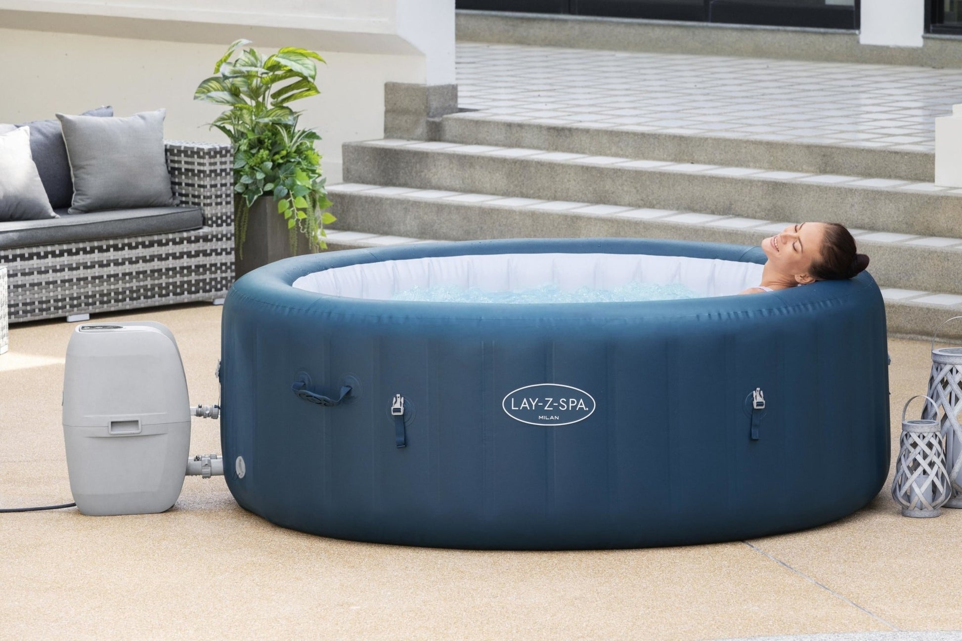 Lay-Z Spa Milan AirJet Plus opblaasbare spa - 6 persoons - Azzura Pool