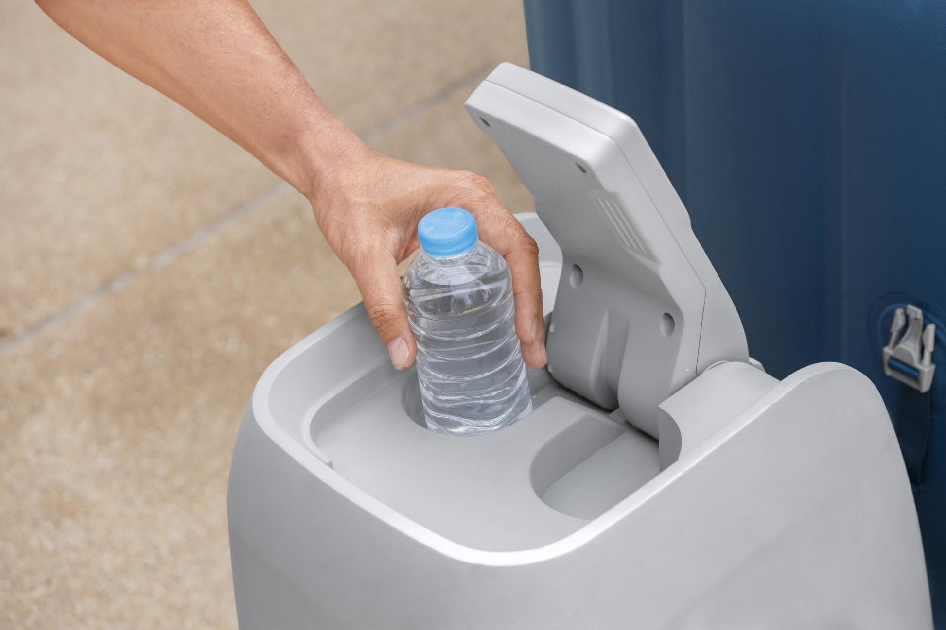 Lay-Z Spa Milan AirJet Plus opblaasbare spa - 6 persoons - Azzura Pool